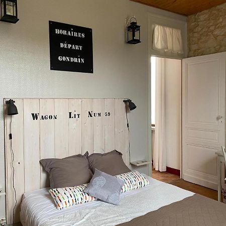 La Gare Bed & Breakfast Gondrin Exterior photo