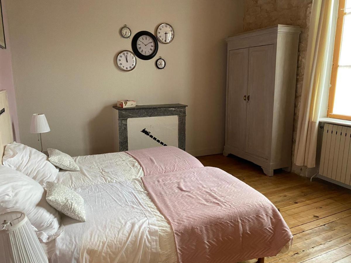 La Gare Bed & Breakfast Gondrin Exterior photo