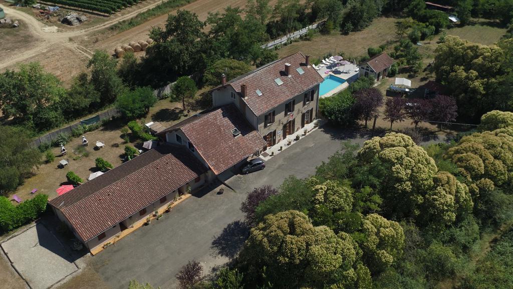 La Gare Bed & Breakfast Gondrin Exterior photo