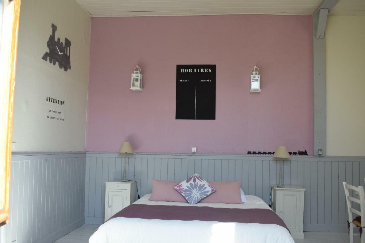 La Gare Bed & Breakfast Gondrin Exterior photo